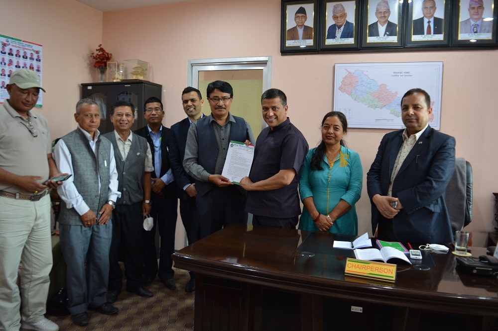 अभियानका शीर्षस्थ निकायहरूमा भक्तपुर बचत संघले बुझायो ज्ञापनपत्र