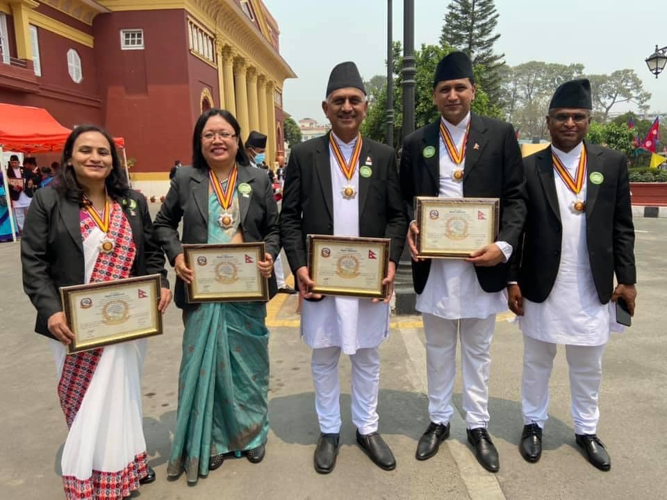 प्रबल जनसेवा श्री पदकबाट राष्ट्रिय सहकारी महासंघका अध्यक्ष मिनराज कंडेल सहित ४  सहकारीकर्मी विभूषित