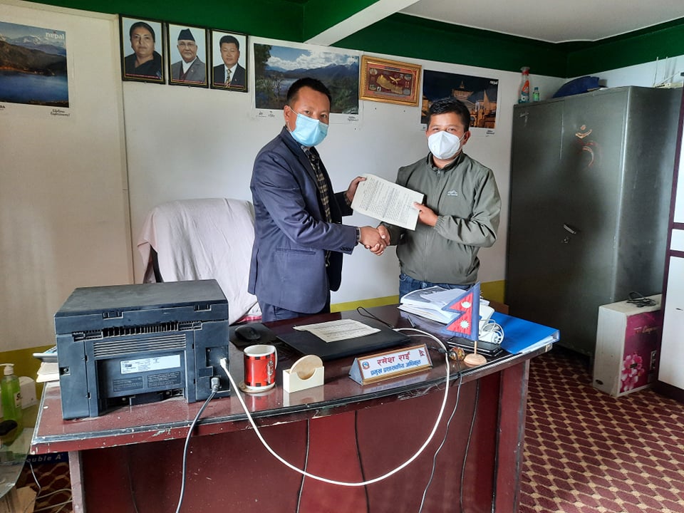 भोजपुरको पौवादुङमा गाउँपालिकासँग आधारशिला कार्यक्रम कार्यान्वयन सम्झौता 