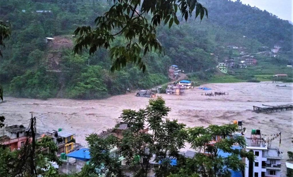 सिन्धुपाल्चोक र मनाङका सहकारीहरू बाढीपहिरोको जोखिमबाट सुरक्षित