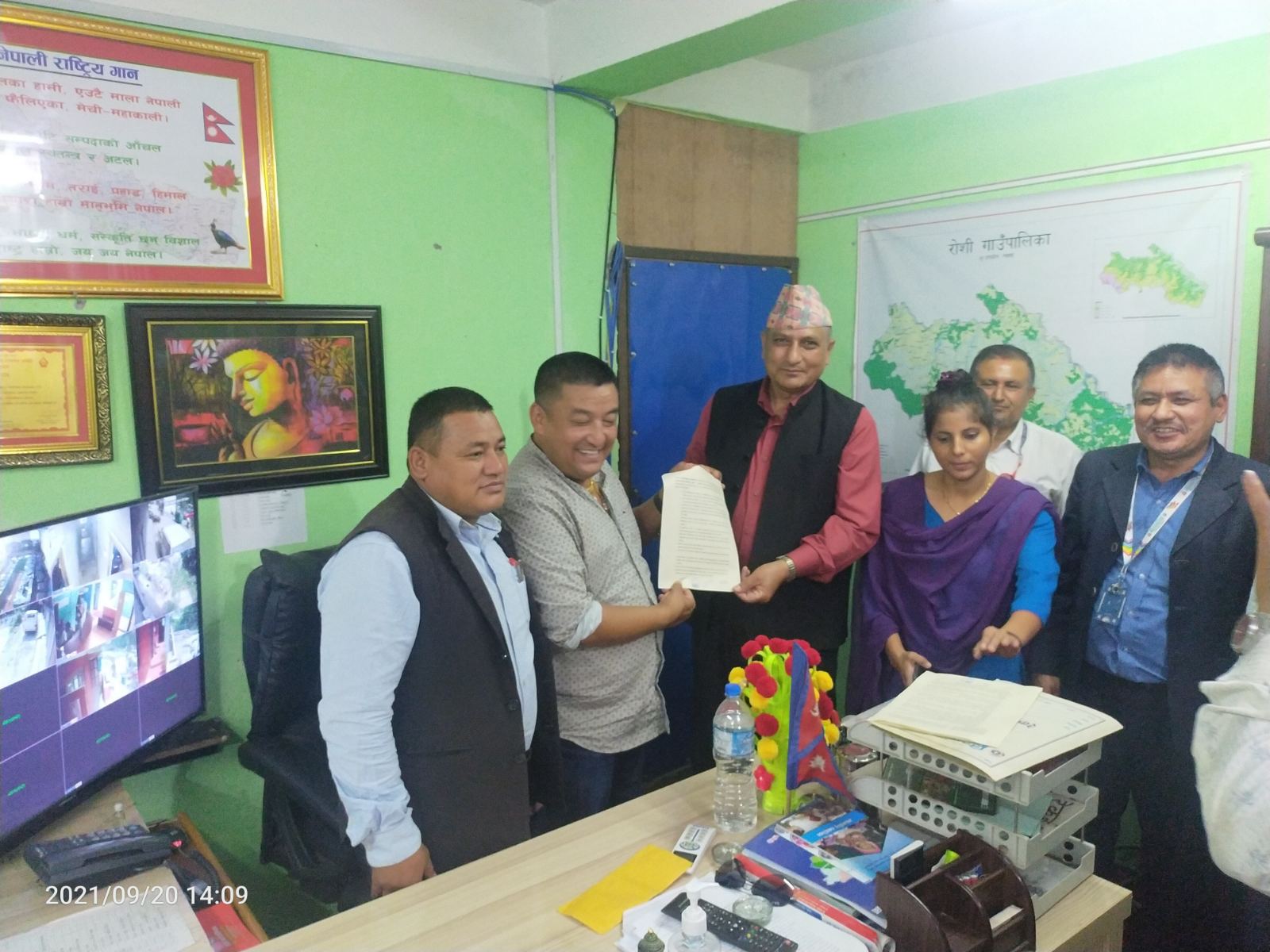 विन्धवासिनी साकोस र रोशी गाउँपालिका बीच कृषि ऋणमा व्याज अनुदान सम्झौता 
