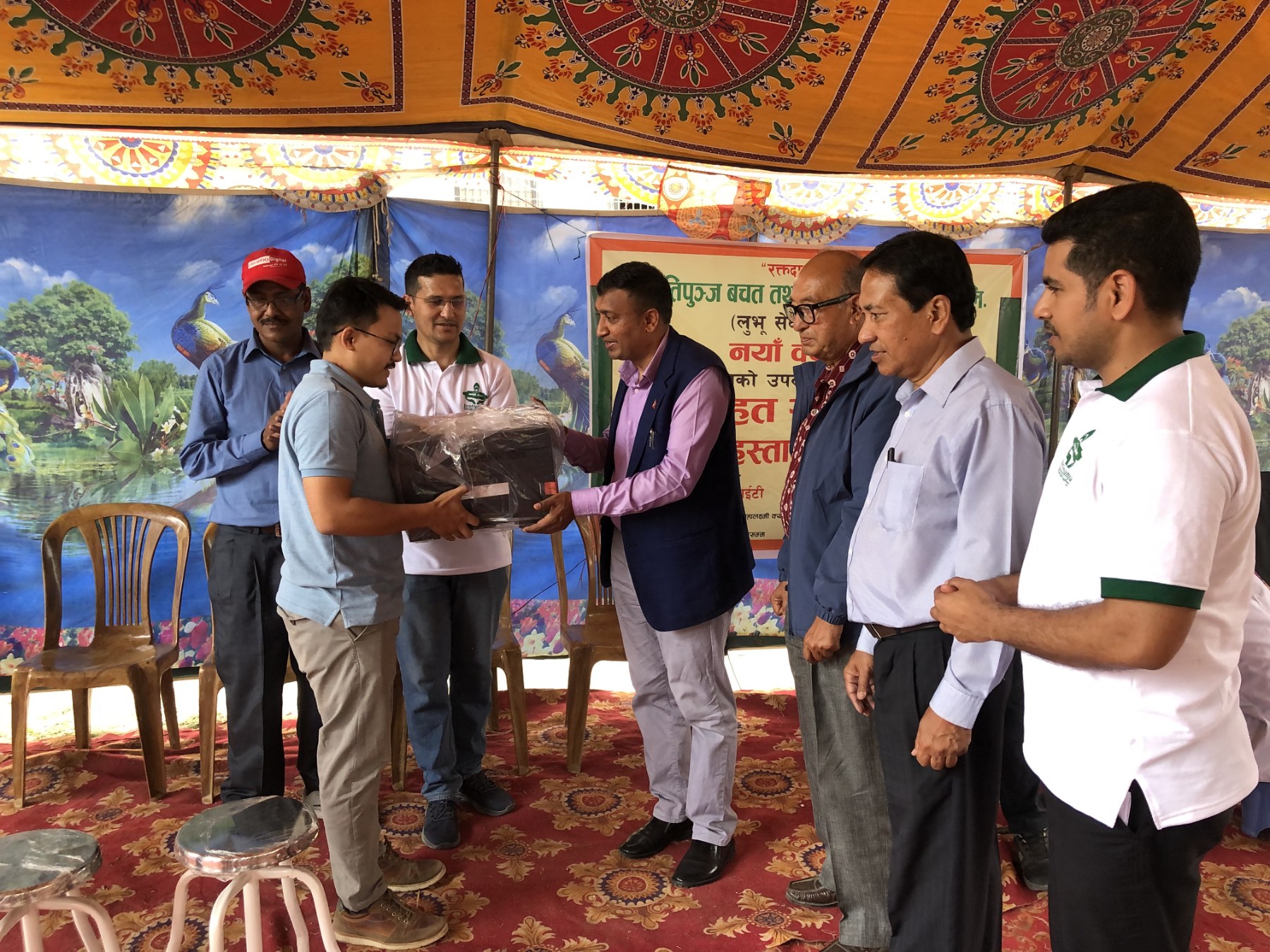 ज्योतिपुञ्ज साकोसको सामाजिक उत्तरदायित्व कार्यक्रम; वृहत् रक्तदान एवम् स्वास्थ्य उपकरण सहयोग