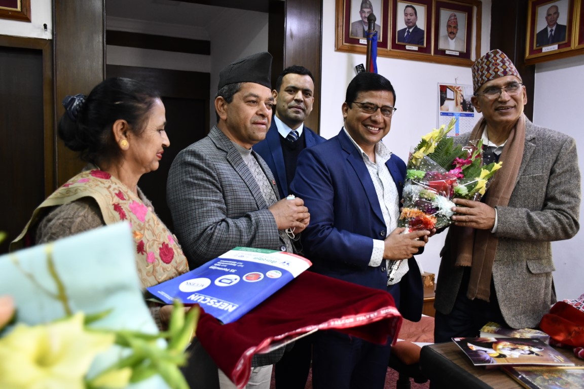 सहकारी अभियानकर्मीहरूको टोलीद्वारा नवनियुक्त उपप्रधान तथा अर्थमन्त्री पौडेललाई बधाई तथा शुभकामना 
