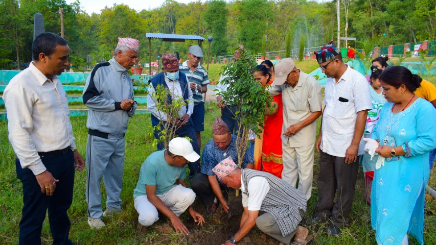 जेष्ठ नागरिक बचत योजना शुभारम्भसँगै पिपलबोटको २१औं स्थापना दिवस सम्पन्न 