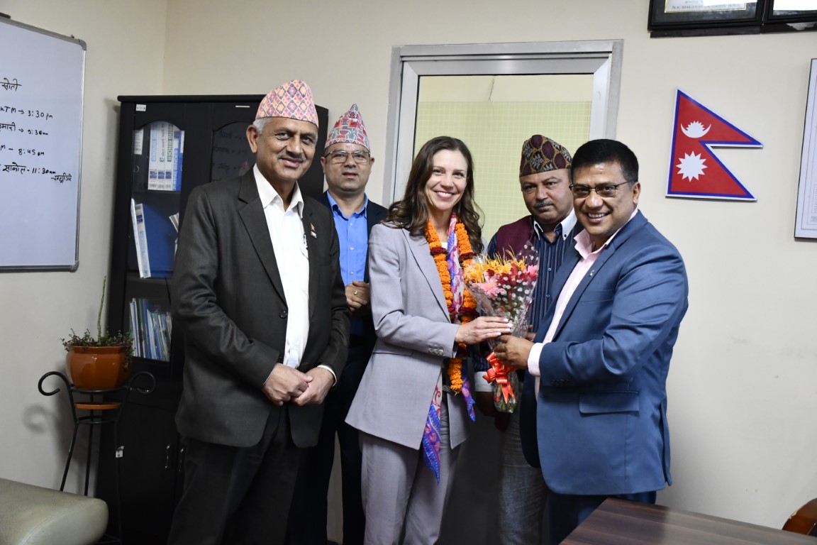 ओकूकी सिइओ एलिसा म्याक्कार्टरलाई नेफ्स्कूनमा स्वागत