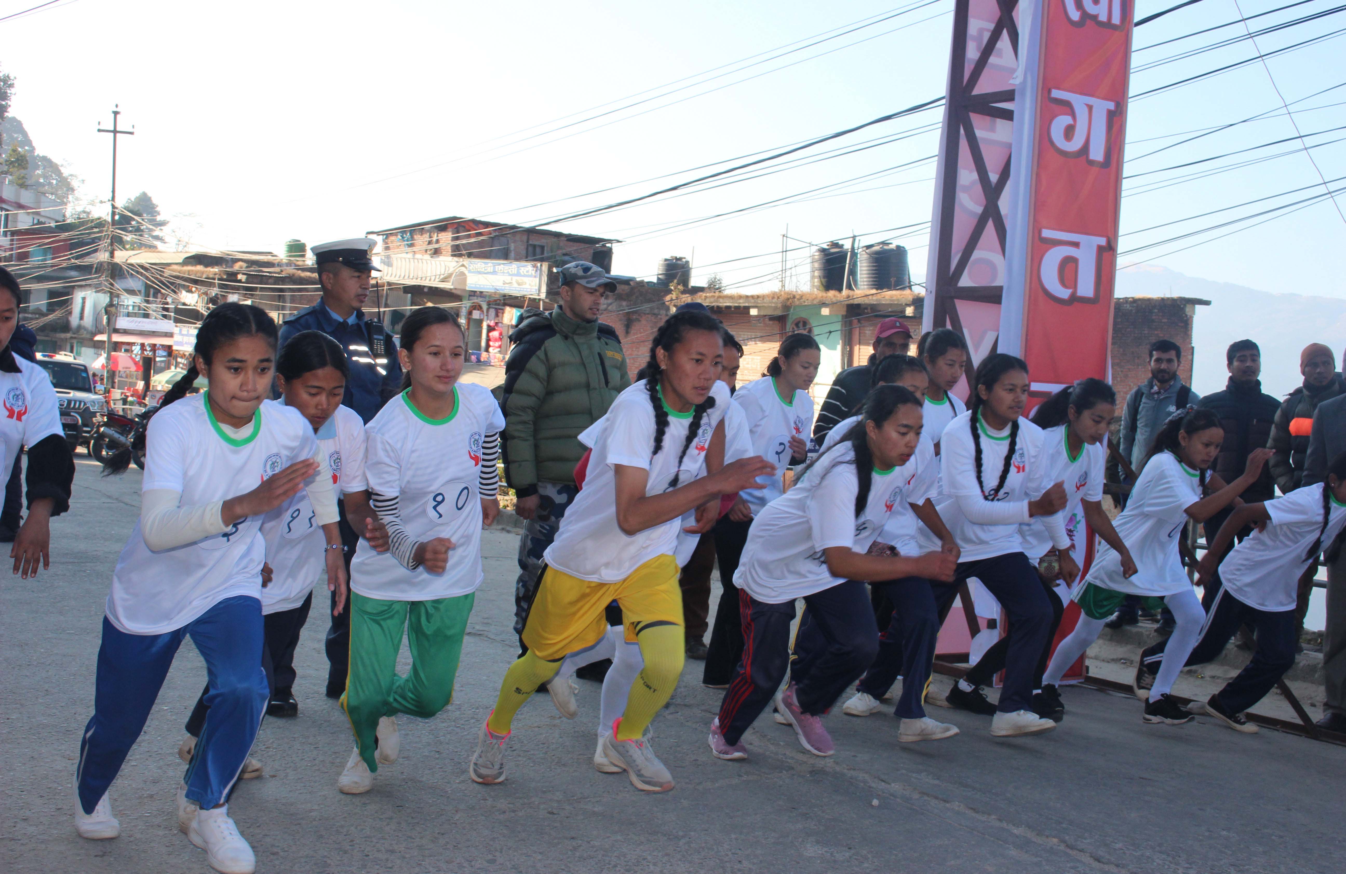 हाम्रो जनकल्याण साकोसको आयोजनामा माध्यमिक विद्यालयस्तरीय दौड प्रतियोगिता सम्पन्न