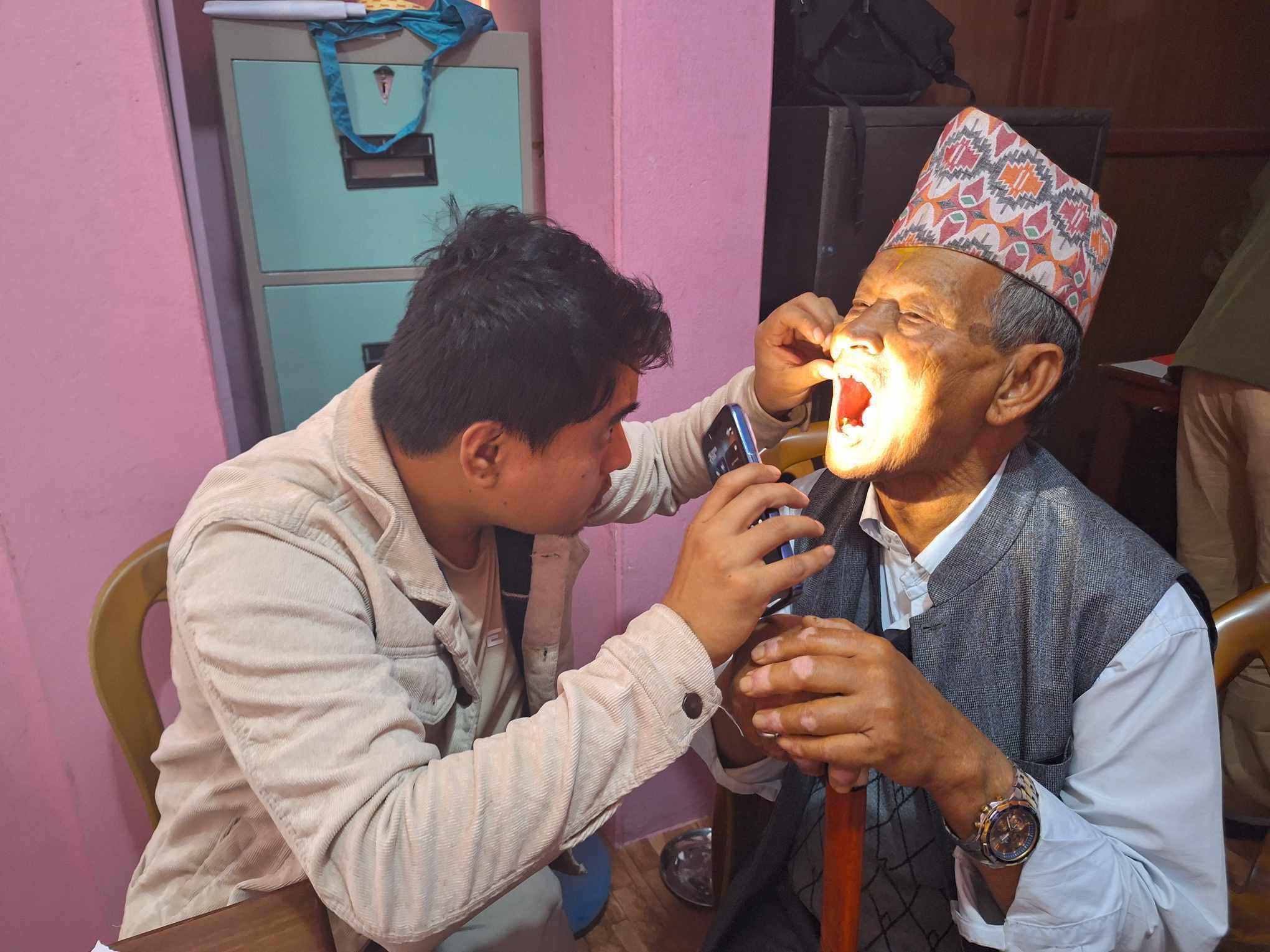 लोकदिप साकोसद्वारा स्वास्थ्य शिविर आयोजना; २ सय बढी लाभान्वित 