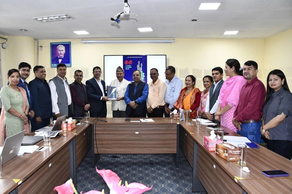 नेफ्स्कूनको छैठौं रणनीतिक व्यावसायिक योजना व्यवस्थापनलाई हस्तान्तरण