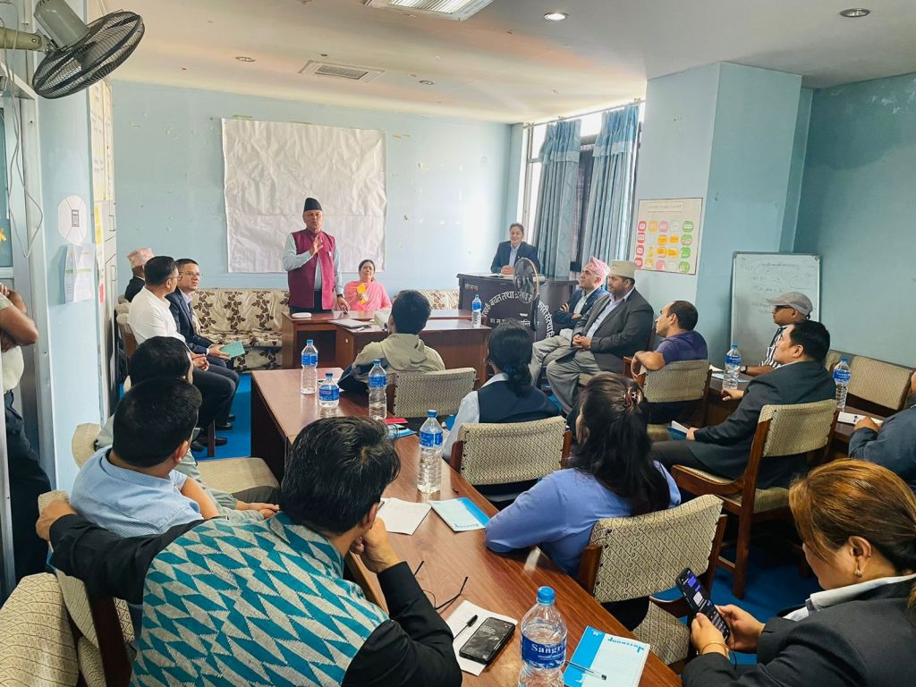 नेफ्स्कून र साकोस व्यवस्थापकहरुबीच अन्तरक्रिया 