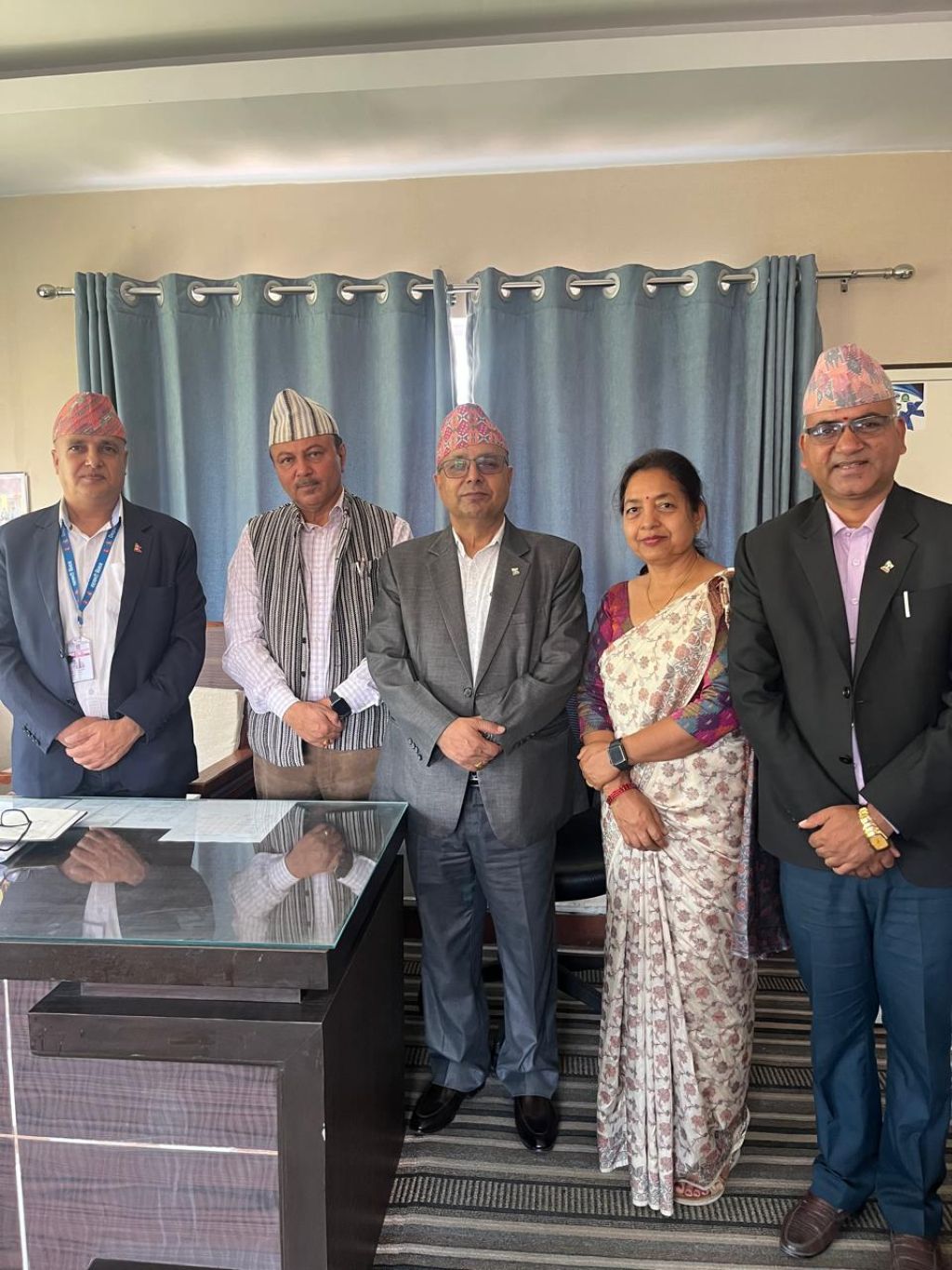 नेफ्स्कून पदाधिकारी र रजिष्ट्रारबीच सहकारीका समसामयिक विषयमा छलफल