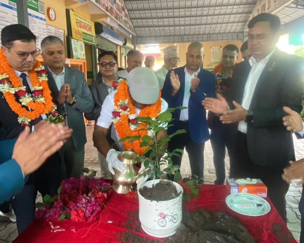 एशियाली ऋण महासंघका वरिष्ठ प्राविधिक अधिकृत रञ्जिथ हेटियाराच्ची विकू साकोसमा