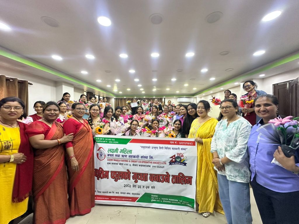 काभ्रेमा कृत्रिम फूलको गुच्छा बनाउने तालिम सम्पन्न, उत्कृष्ट प्रशिक्षार्थी सम्मानित